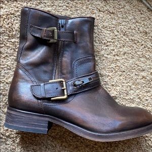 Treasure & Bond size 7.5 brown boots women’s